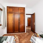 Villa Thomas *