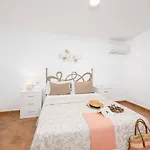 Villa Thomas *