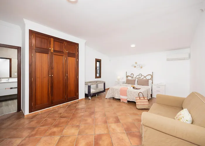 Thomas Vila Corralejo