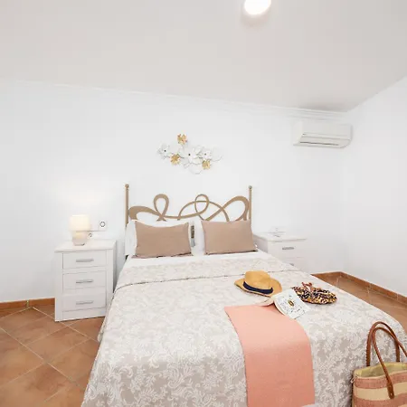 Villa Thomas *